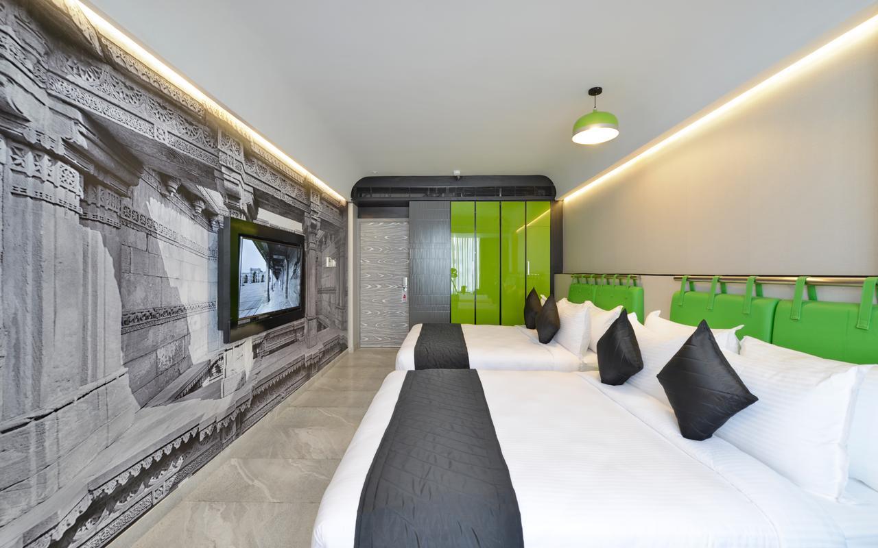 Regenta Central Antarim Ahmedabad Eksteriør billede